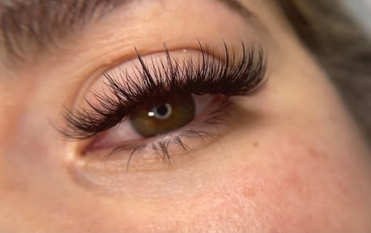 Lash Extensions Spikes